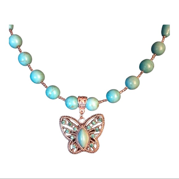 Handcrafted butterfly magnesite necklace - Picture 5 of 5